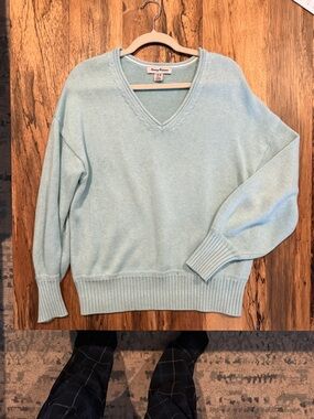 Tommy Bahama Pastel Blue V-Neck Knit Sweater